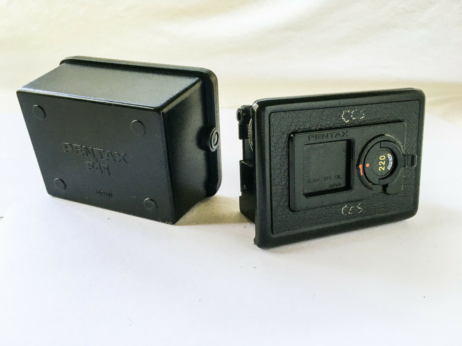 Pentax 220 Film Holder For Pentax 645 Medium Format Cameras With Case
