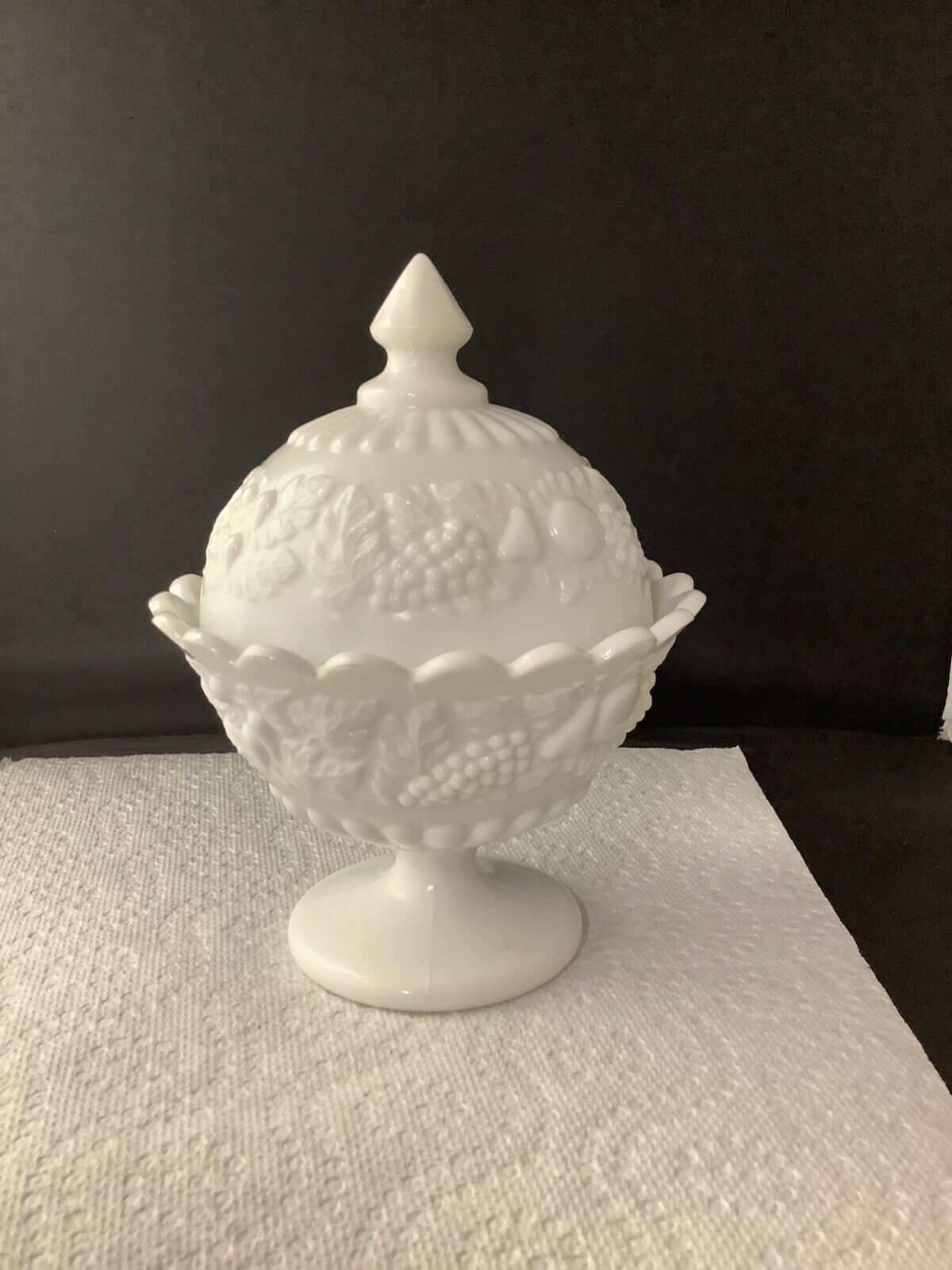 Westmoreland Vintage Covered Candy Dish Grape And Fruit Design Milk Glass